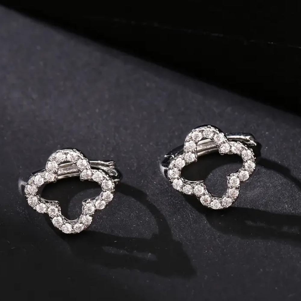 NEW Silver Clover Cubic Zirconia small hoop Earrings
